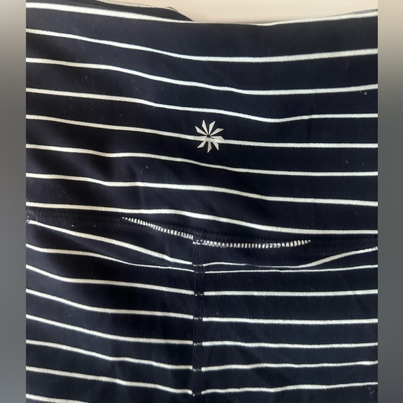 Athleta Women’s Medium Tall Elation Leggings Blue Striped 7/8 length - Picture 3 of 3